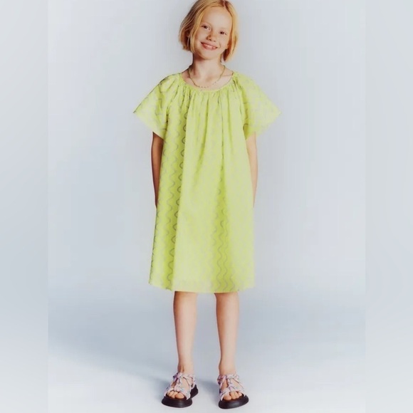 Zara Girls SCALLOPED DRESS neon yellow 9 NWT - Picture 1 of 4